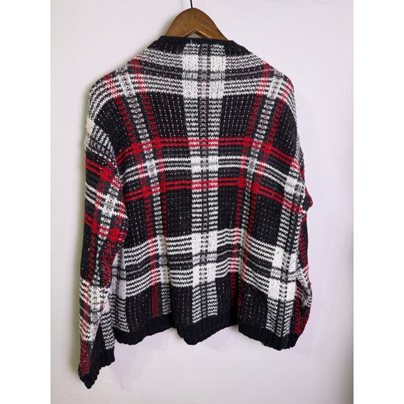 Chaps Women’s Plaid Knit Sweater Black Red White Fuzzy Texture Size L - Picture 5 of 5